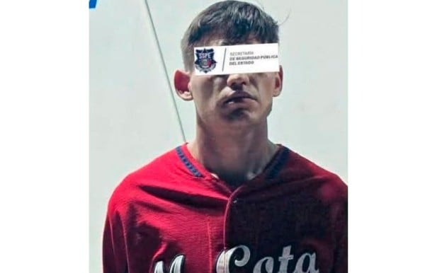 156851